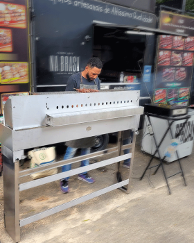 004-017-Na-Brasa-Food-Trailer
